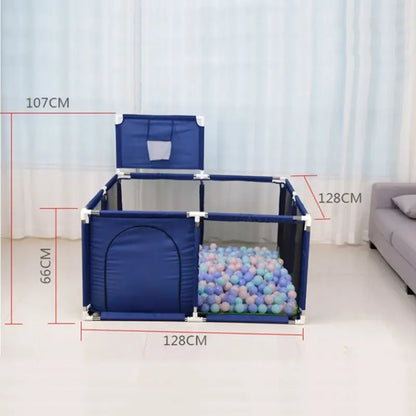 Parque de juegos cuadrado para bebé con canasta